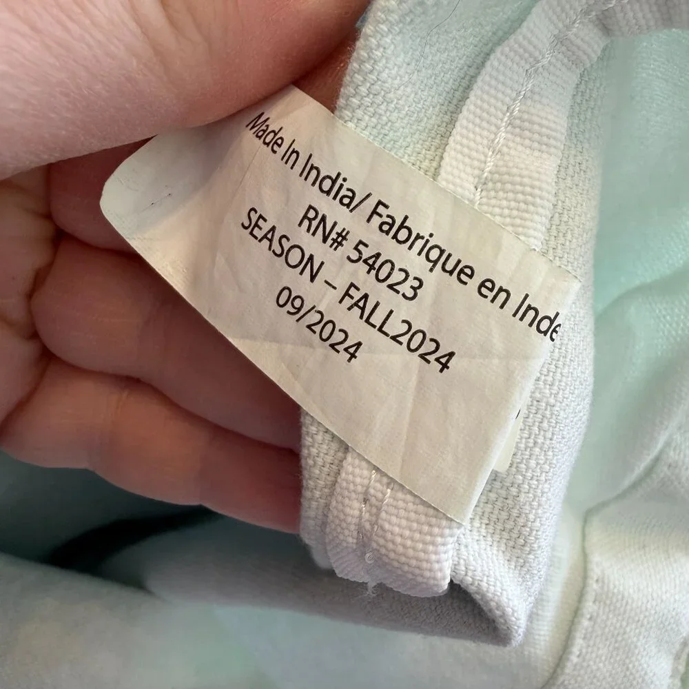 Athleta features canvas